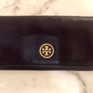TORI BURCH Black Cobbled Leather Trifold Envelope Wallet.